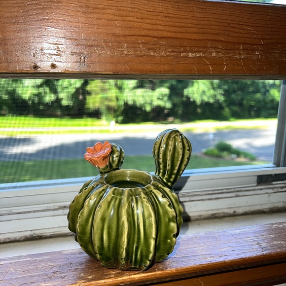 Cactus Candleholder - Picture 2 of 5